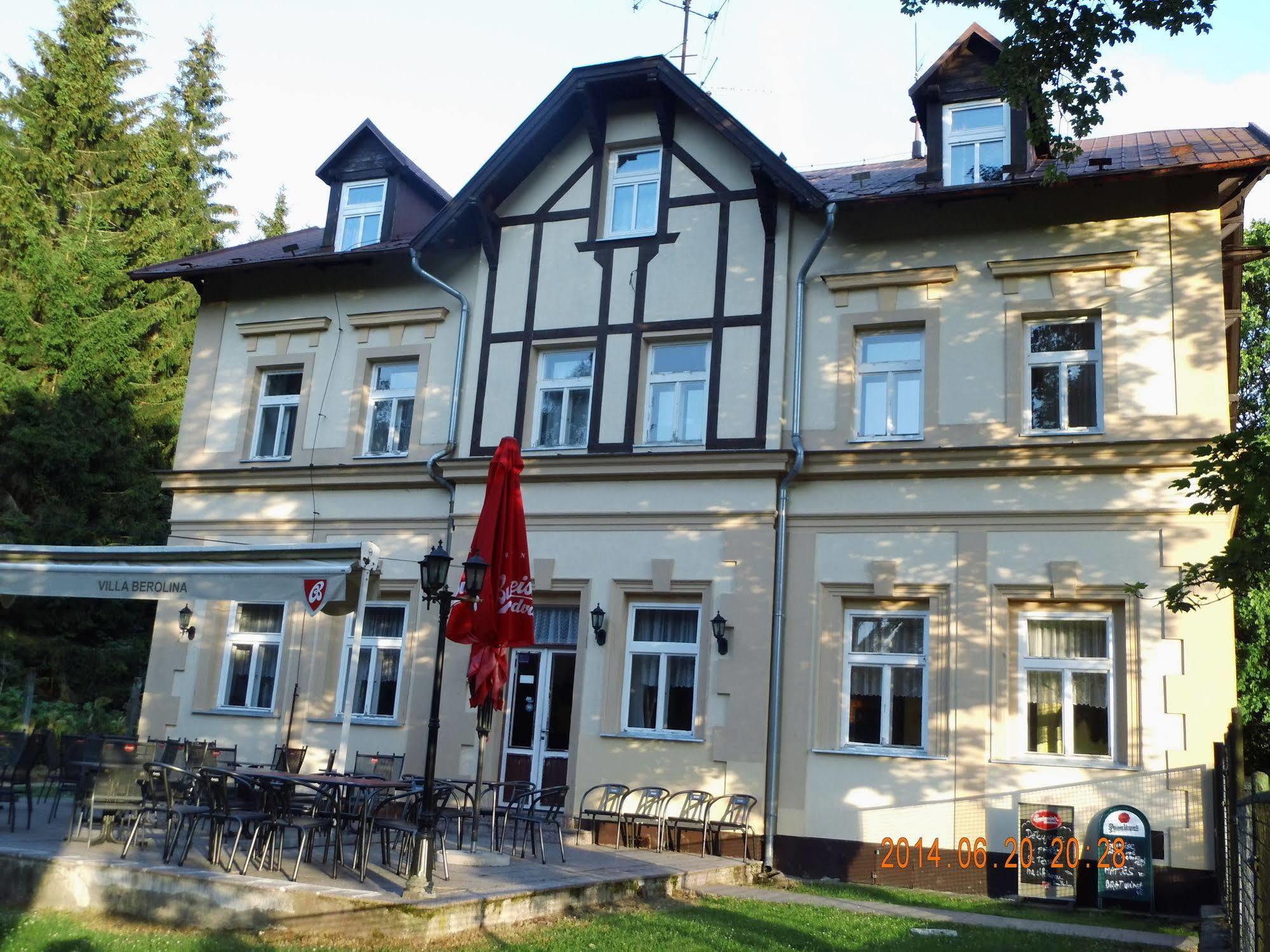 Pension Villa Berolina 마리안스케 라즈네 외부 사진